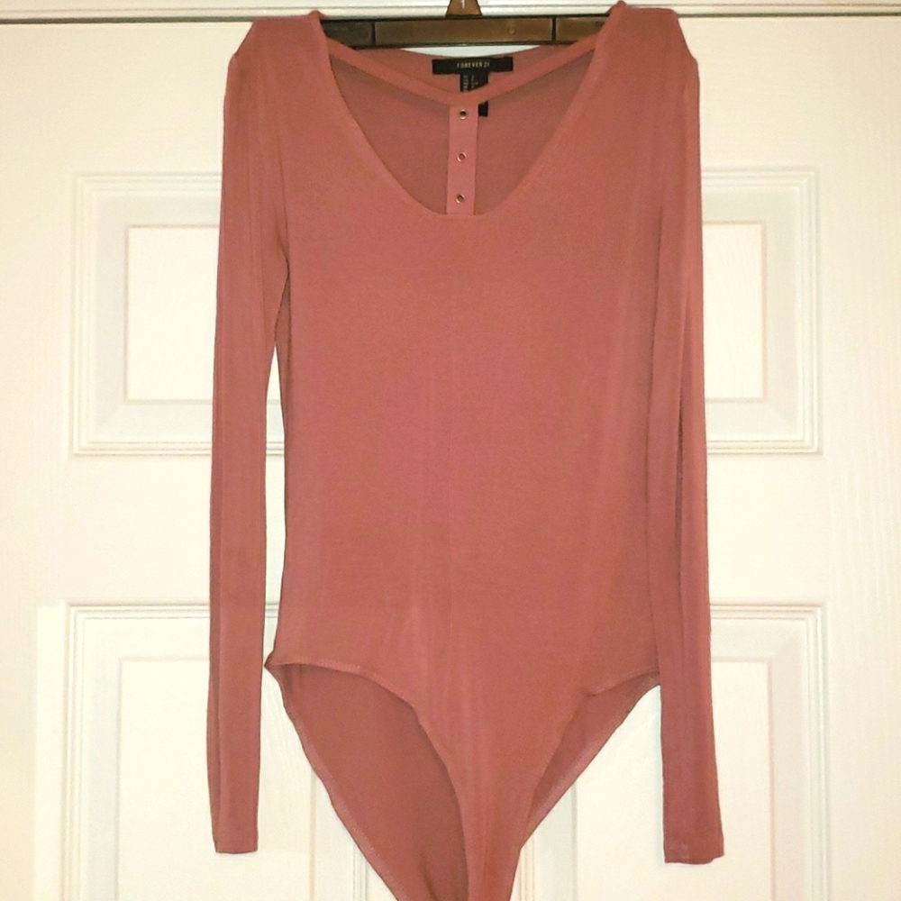 Long sleeve choker-style bodysuit